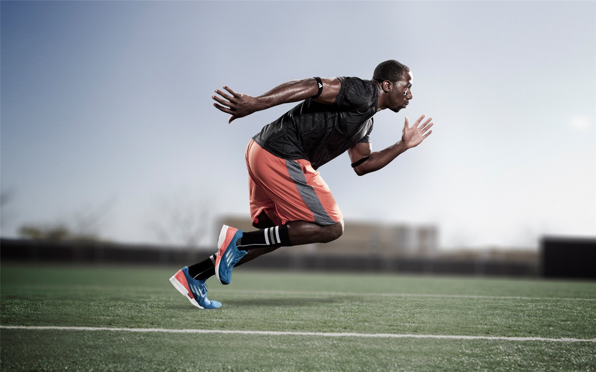 安东尼炸裂!飙出世界波,现场镜头记录精彩绝伦,《安东尼》